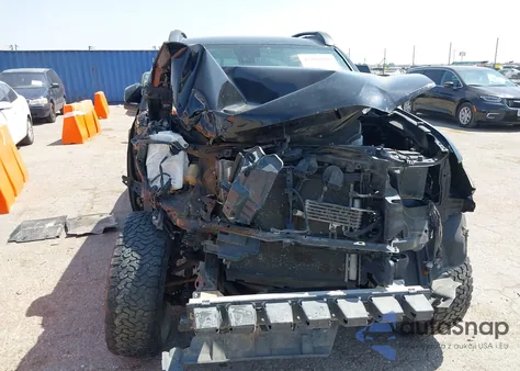 2019 Toyota Tacoma Sr V6 z USA, uszkodzony, nr VIN 3TMCZ5AN0KM262580